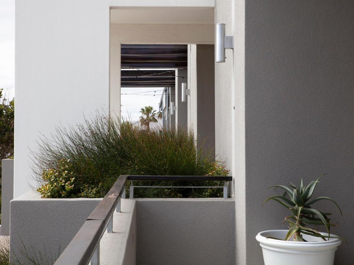 Atlantic Beach Hotel Melkbosstrand Exterior foto